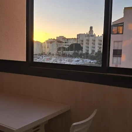 Chic Vue Port ! Apartment